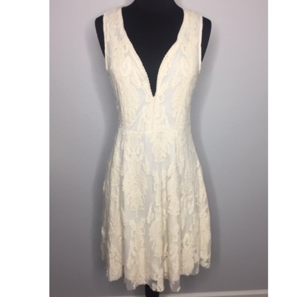 NWT! MODERN VINTAGE Boho Lace Knee-Length Dress - Picture 2 of 7